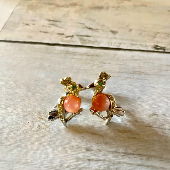 Vintage Pink Jelly Belly Dodo Bird Earrings and Pin - Picture 2 of 6